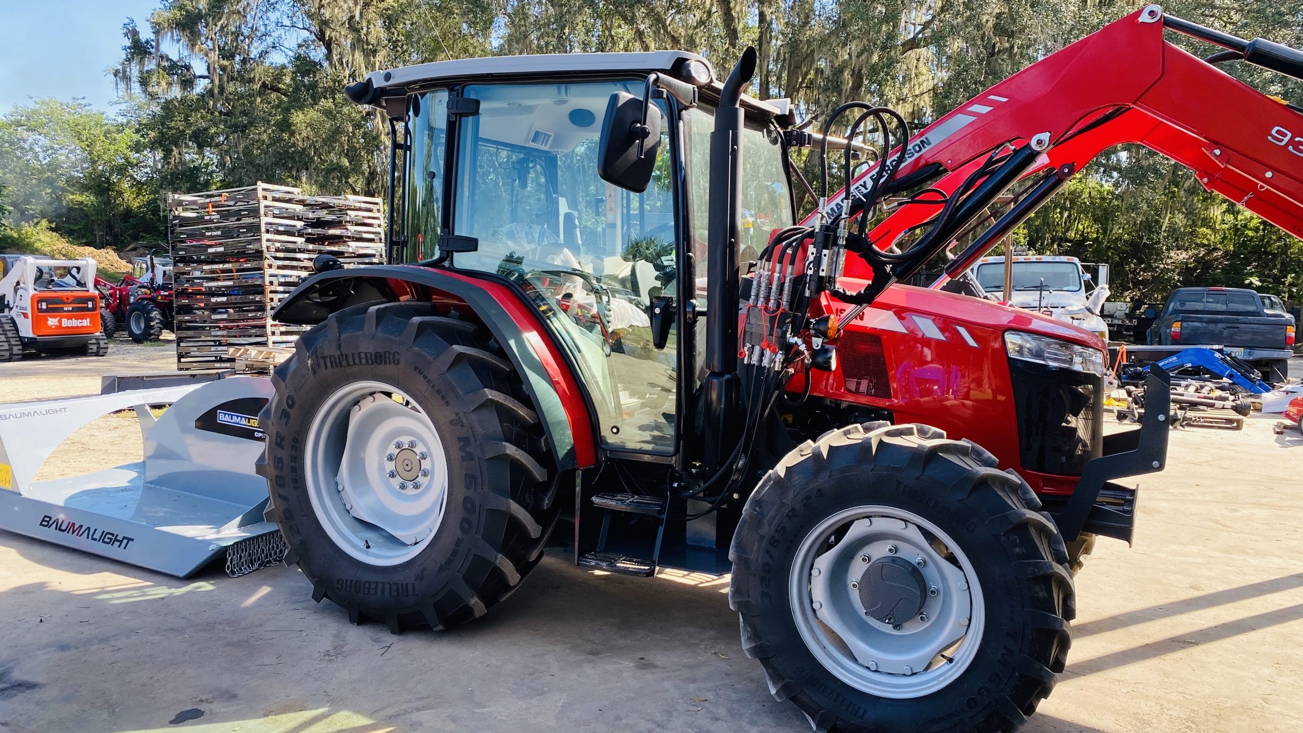 Baumalight CP572 on Massey Ferguson 4707