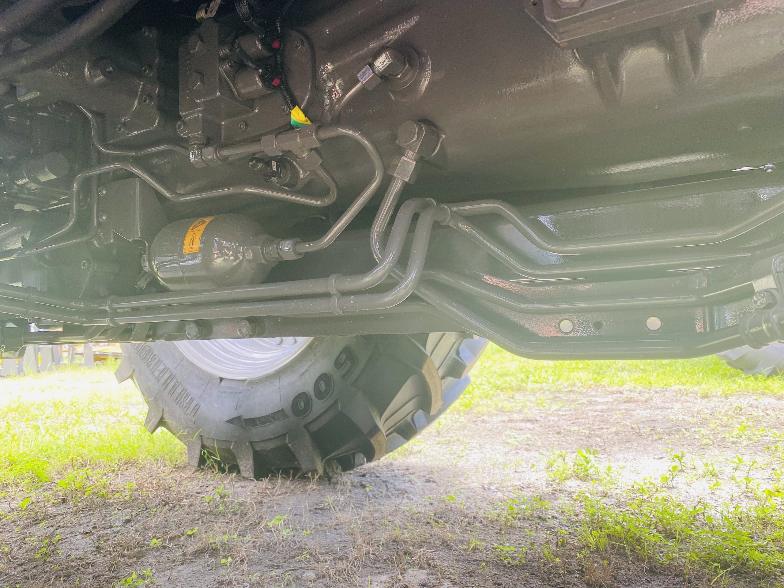 Massey Ferguson 4707 Tractor Under Carriage